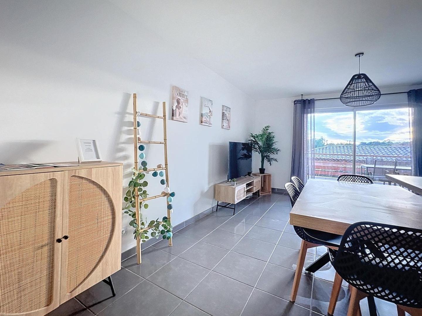 App Le Golf T3 Terrasse Wifi Pkg Apartment Beziers Bagian luar foto